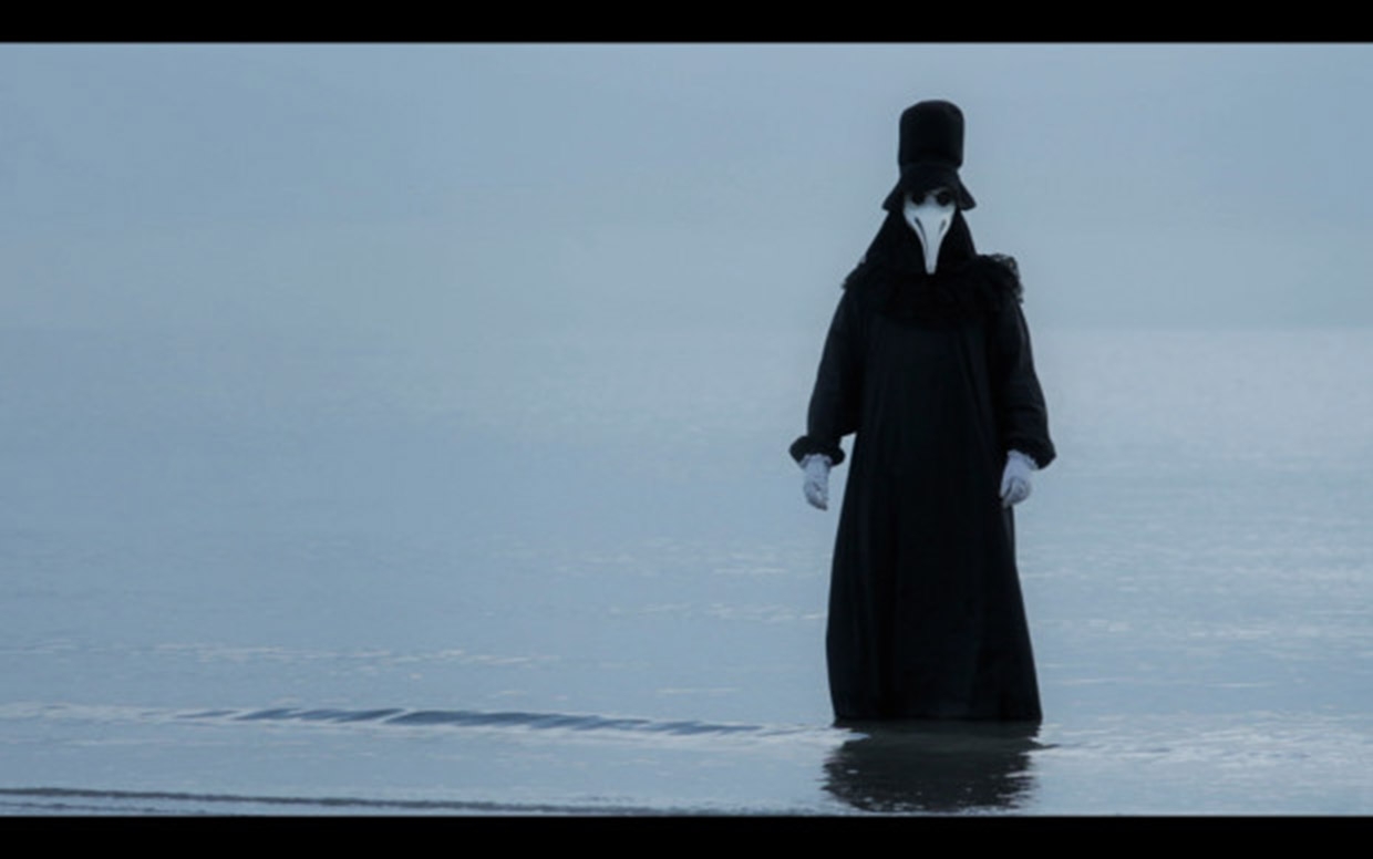 The plague doctor, as seen in the teaser footage for Emanuel Mengotti’s independent film, The Plague Doctor. 