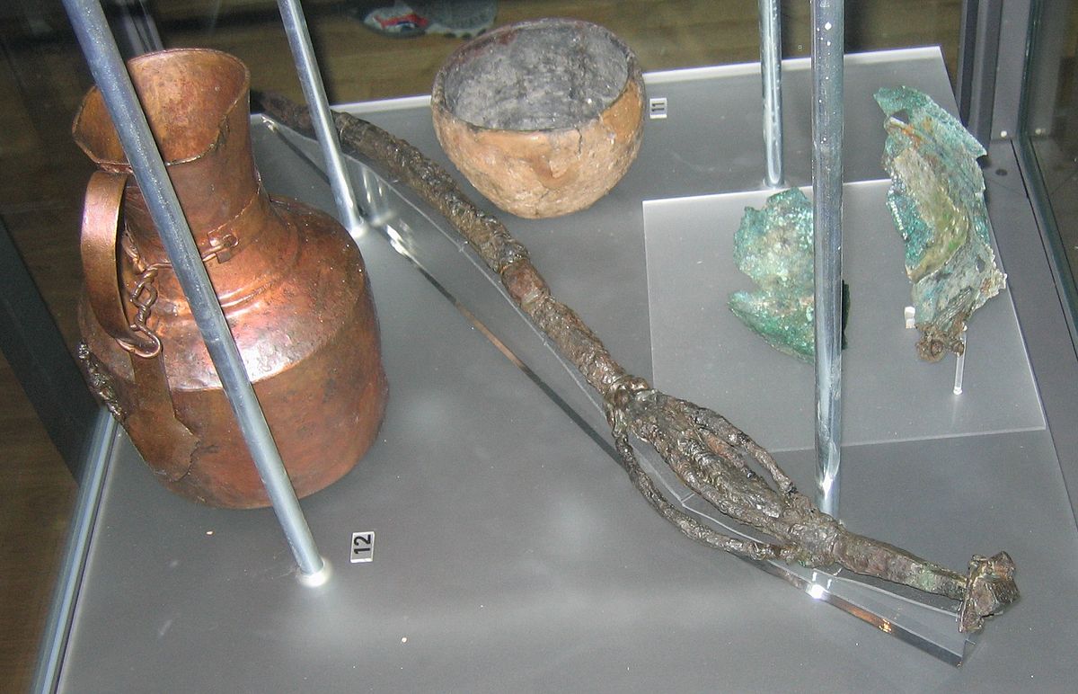 Finds from a Vǫlva's grave in Köpingsvik, Öland, include an 82 cm long wand of iron incorporating bronze details and a unique model of a house. By Berig - GFDL, https://commons.wikimedia.org/w/index.php?curid=3604654