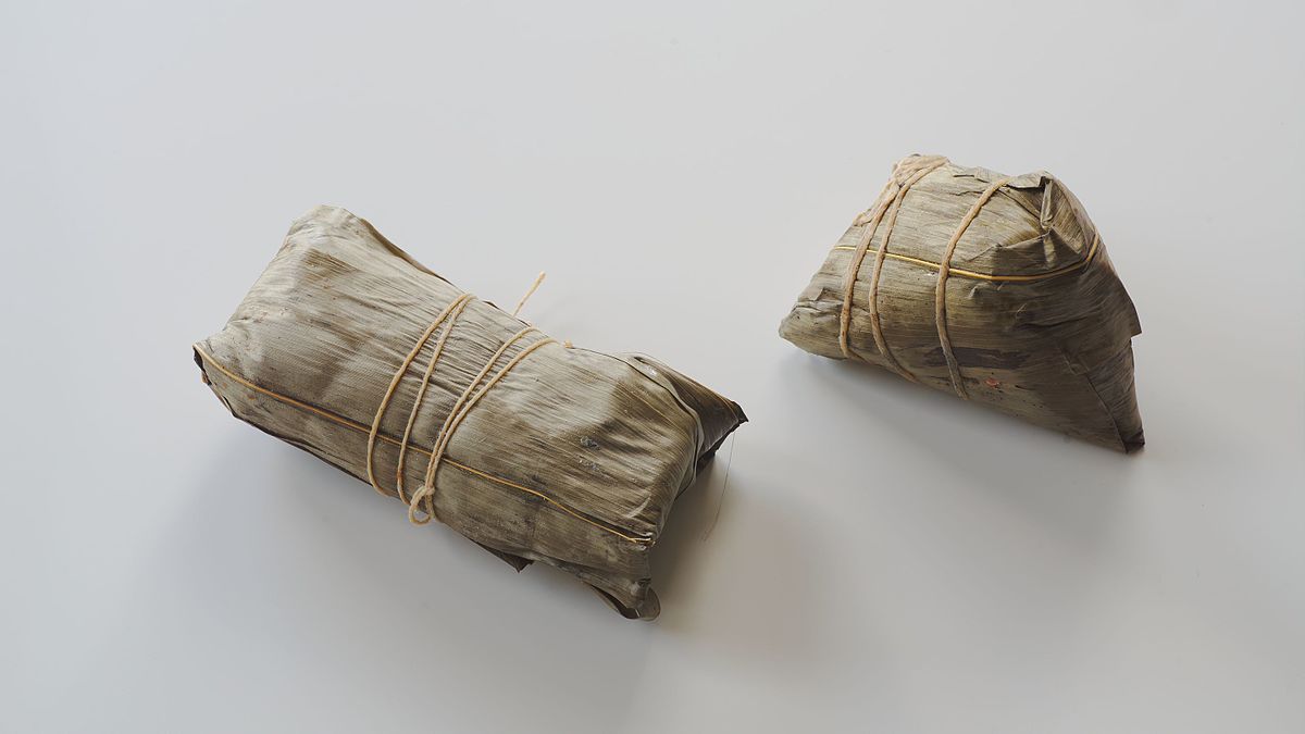 Two zong zi styles © By Dllu - CC BY-SA 4.0, https://commons.wikimedia.org/w/index.php?curid=49326604