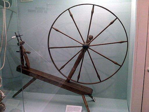 Great wheel, otherwise known as a walking wheel. © Jacob Jose CC BY 3.0, https://commons.wikimedia.org/w/index.php?curid=14939826